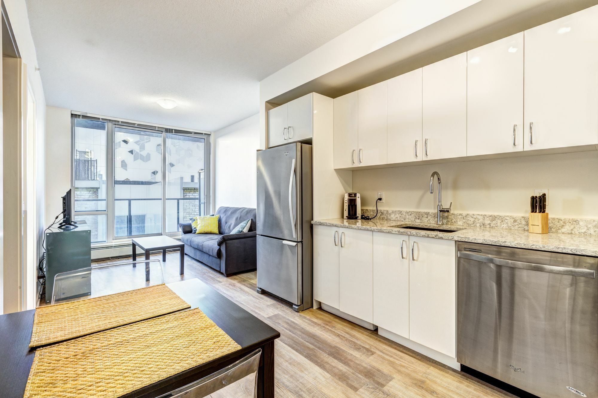 YYC Suite Digs N3 מראה חיצוני תמונה